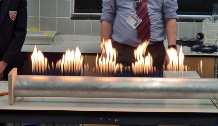 Rubens Tube Demonstration